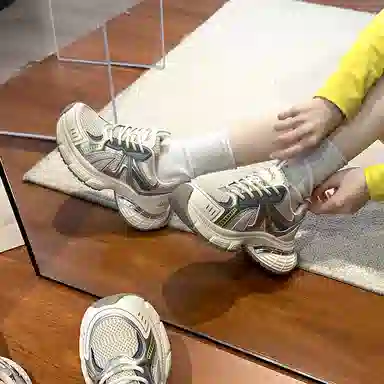 女士百搭防滑轻便透气复古厚底内增高休闲运动鞋 老爹鞋 女