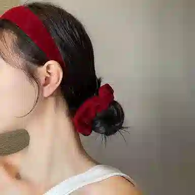 千桐 喜庆复古优雅高级感气质高颅顶发饰红色丝绒七件套一字边夹抓夹褶皱蝴蝶结 植绒 发夹 女款