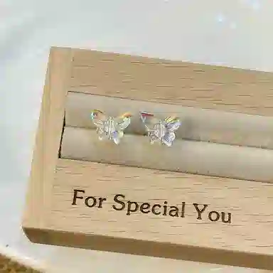 【无耳洞福利】 千桐 磁吸六件套梦幻魅蓝蝴蝶山茶花耳饰甜美气质百搭精致高级小巧设计 亚克力 耳钉 男女同款情侣款