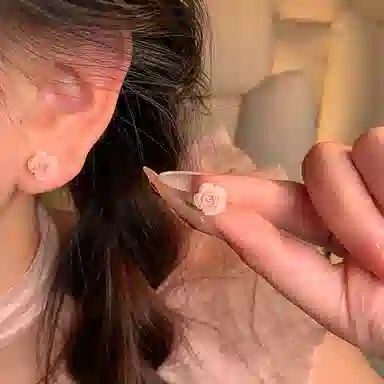 【鲜花耳饰套装】 千桐 甜美清新彩色花朵 小巧精致 不重样 防过敏养耳洞 塑料 耳钉 男女同款情侣款