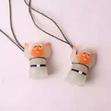 【不晒黑神器 紫外线 夜光变色】 千桐 举手小玩偶太阳卡通治愈创意手机绳包包行李箱卡通玩偶 亚克力 挂件 男女同款情侣款