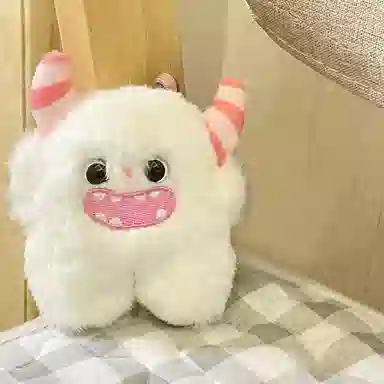 千桐 软萌雪怪治愈创意陪伴可爱公仔小怪兽潮流卡通书包行李箱钥匙扣 毛绒 挂件 男女同款情侣款