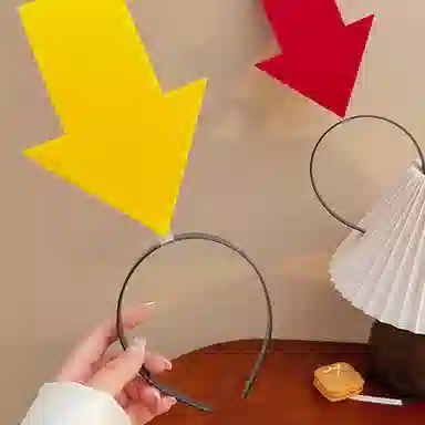 千桐 【我在这儿 箭头头箍】创意符号 演唱会 拍照神器 趣味搞怪显眼 塑料 发箍 男女同款情侣款