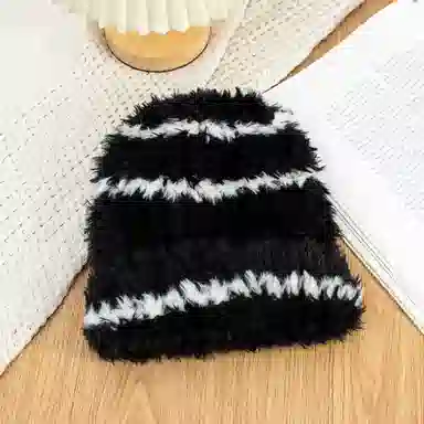 千桐 毛茸茸黑白条纹标签 温暖氛围感通勤百搭 涤纶 绒线帽 男女同款情侣款