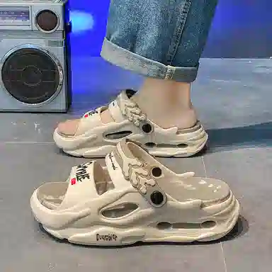 萌芽熊 两穿时尚踩屎感舒适 沙滩凉鞋 男女同款