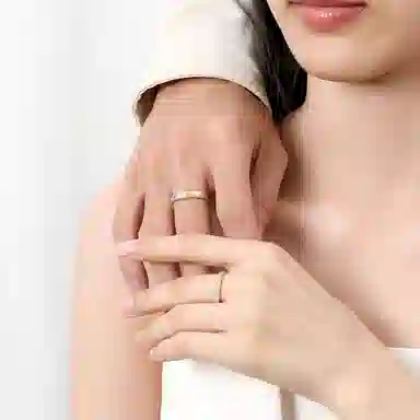 S925