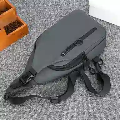 普乐威 高级感时尚潮流简约百搭多功能防水轻便旅游小背包 尼龙 胸包 男女同款情侣款 多色