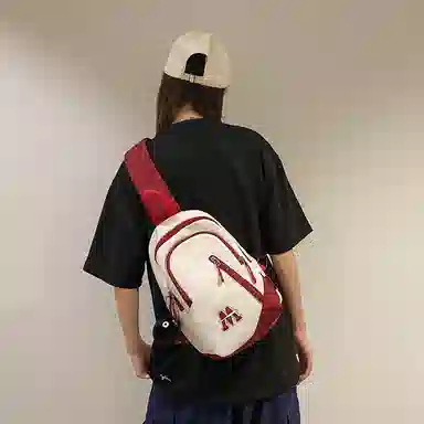 普乐威 时尚简约百搭运动学生个性潮流实用 尼龙 胸包 男女同款情侣款 白蓝红/白红色/黑色/蓝色