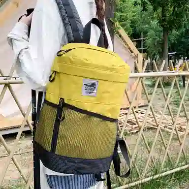 普乐威 高颜值撞色轻便上课通勤书包大容量小众设计轻便 尼龙 背包双肩包 常规 男女同款情侣款 多色