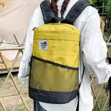 普乐威 高颜值撞色轻便上课通勤书包大容量小众设计轻便 尼龙 背包双肩包 常规 男女同款情侣款 多色