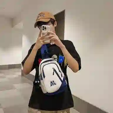 普乐威 时尚简约百搭运动学生个性潮流实用 尼龙 胸包 男女同款情侣款 白蓝红/白红色/黑色/蓝色