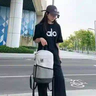 普乐威 高颜值撞色轻便上课通勤书包大容量小众设计轻便 尼龙 背包双肩包 常规 男女同款情侣款 多色