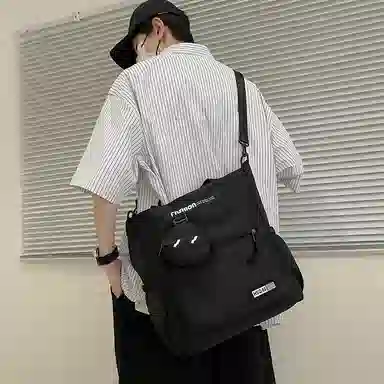 普乐威 高颜值书袋学生时尚百搭 尼龙 单肩斜挎包 男女同款情侣款 白色/黑色/灰色/卡其色