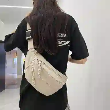 普乐威 日系轻便简约百搭百搭休闲运动骑行通勤 尼龙 胸包 男女同款情侣款 米白色/黑色/黄色/绿色/蓝色