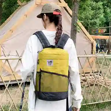 普乐威 高颜值撞色轻便上课通勤书包大容量小众设计轻便 尼龙 背包双肩包 常规 男女同款情侣款 多色