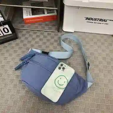 普乐威 日系轻便简约百搭百搭休闲运动骑行通勤 尼龙 胸包 男女同款情侣款 米白色/黑色/黄色/绿色/蓝色