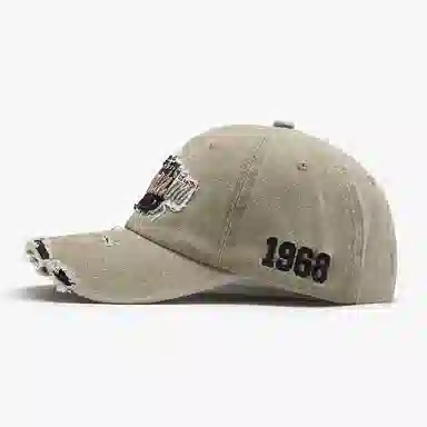 时尚复古破洞软顶字母立体刺绣韩版百搭弯檐水洗户外骑行出游遮阳潮牌 棉质材质 鸭舌帽 男女同款情侣款