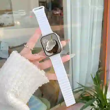 SAE Smartwatch