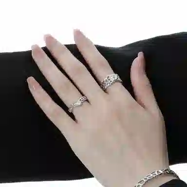 Kasono Hollow Kiss Ring S925 Silver