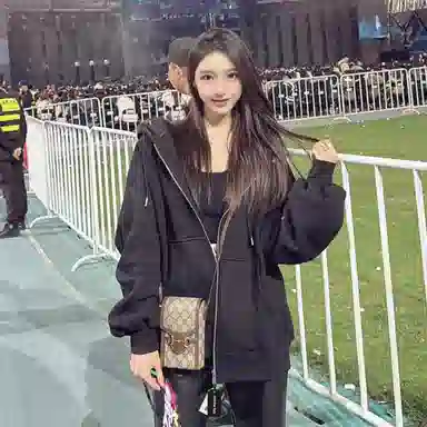 City Hipster oversizecleanfitvibe