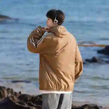 SNOW FLYING UPF50+LOGO