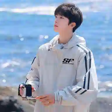 SNOW FLYING UPF50+LOGO