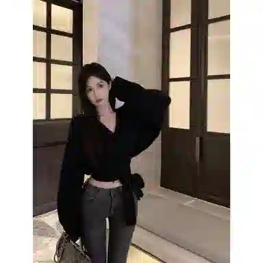 V