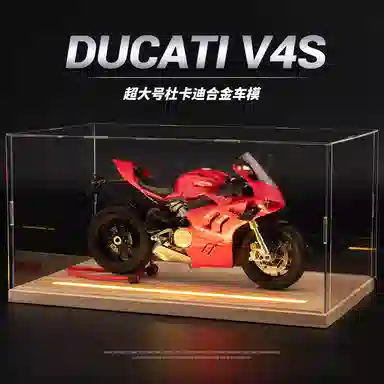 x DUCATI V4S 19