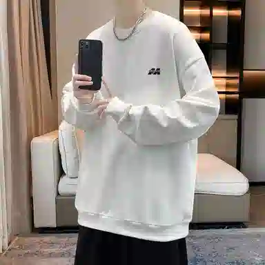 MUSCLETECH High Street Logo Daisy Sweatshirt