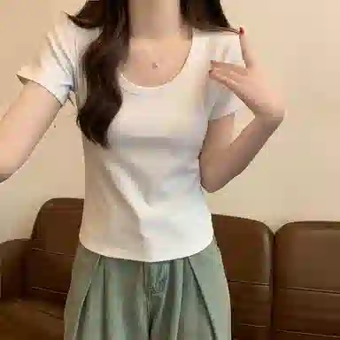 AWAO U T