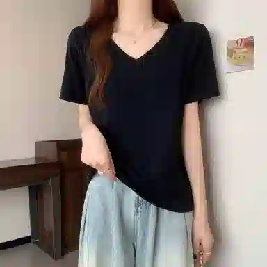 AWAO VLogo T