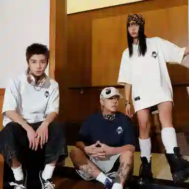 PAUL COSTELLOE LogoT