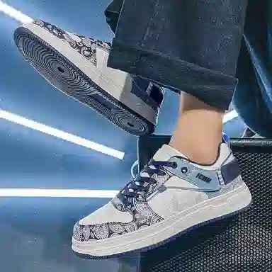 FCMM Low Top Sneakers