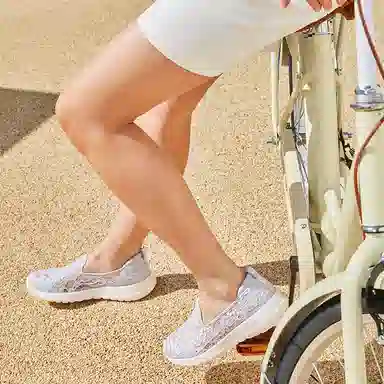 Skechers Go Walk Joy Light Grey