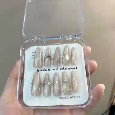 嘉比兔 灰色玻璃钻  穿戴甲 长款尖型裸色纯色 纯欲