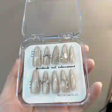 嘉比兔 灰色玻璃钻  穿戴甲 长款尖型裸色纯色 纯欲