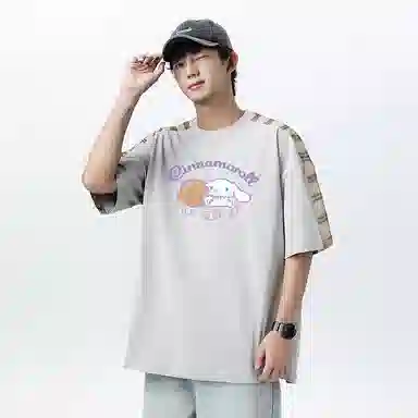 Sanrio x CINNAMOROLL T