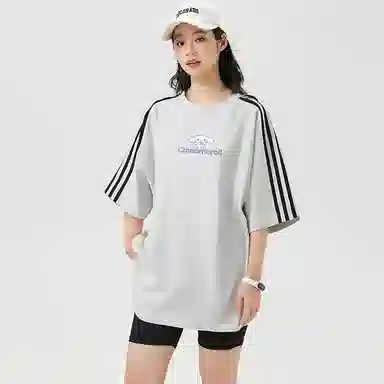 Sanrio x CINNAMOROLL T