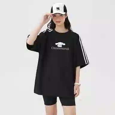 Sanrio x CINNAMOROLL T