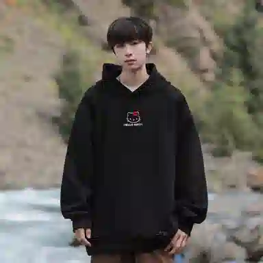 Sanrio x HelloKitty SS25