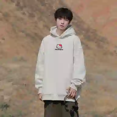 Sanrio x HelloKitty SS25