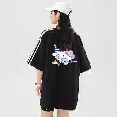 Sanrio x CINNAMOROLL T