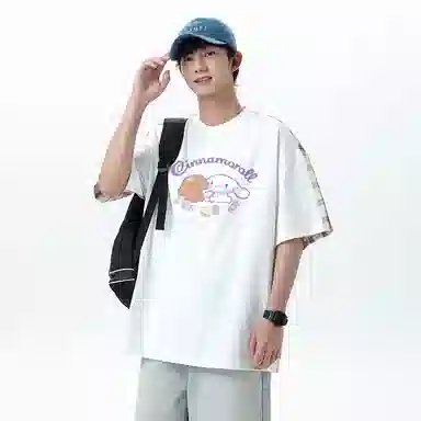 Sanrio x CINNAMOROLL T