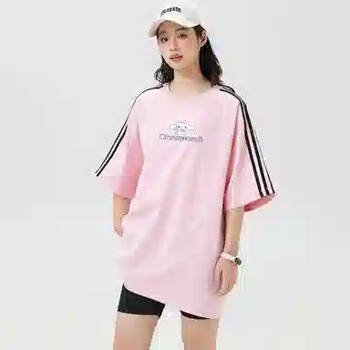 Sanrio x CINNAMOROLL T