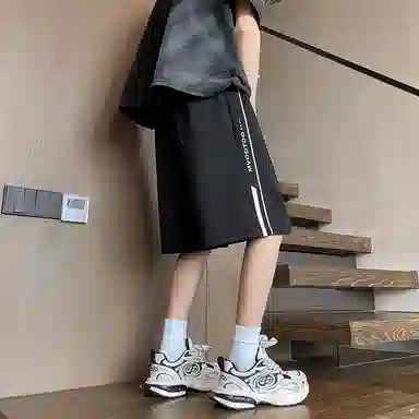 海尔斯 立体刺绣五分织带宽松休闲短裤 男款