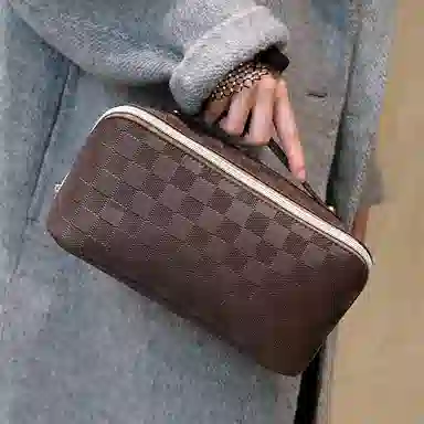 BEAUTIFUL AND CHARMING