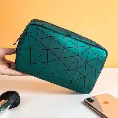 BEAUTIFUL AND CHARMINGPU