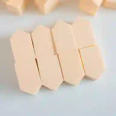 BEAUTIFUL AND CHARMING 20