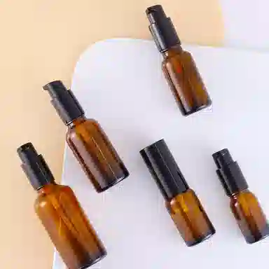 静玲珑 可上飞机茶色玻璃乳液喷雾瓶便携式分装瓶避光玻璃按压式旅行外出小瓶子套装