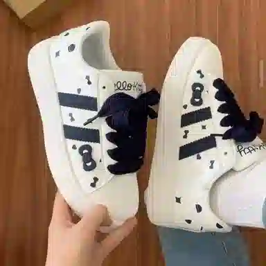 超纤皮 小众设计可爱蝴蝶结潮流时尚休闲百搭青春学院风 耐磨透气轻便 低帮 生活休闲鞋 女款